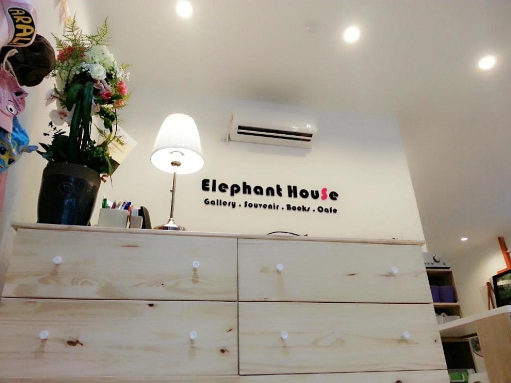 Elephant House Themed Hotel George Town Kültér fotó